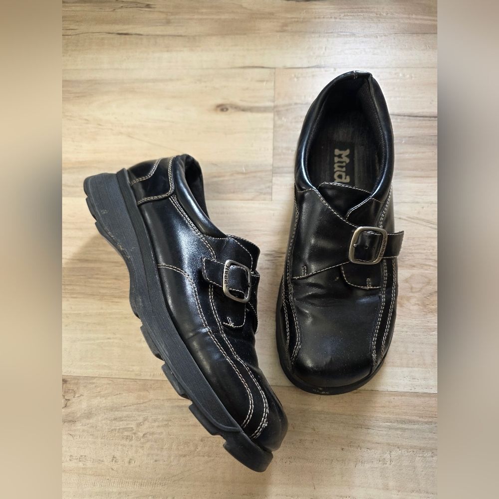 Mudd Black Buckle Loafer Y2K Sz 9M Contrast Stitching
